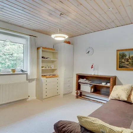 Two-bedroom Holiday In * Hals